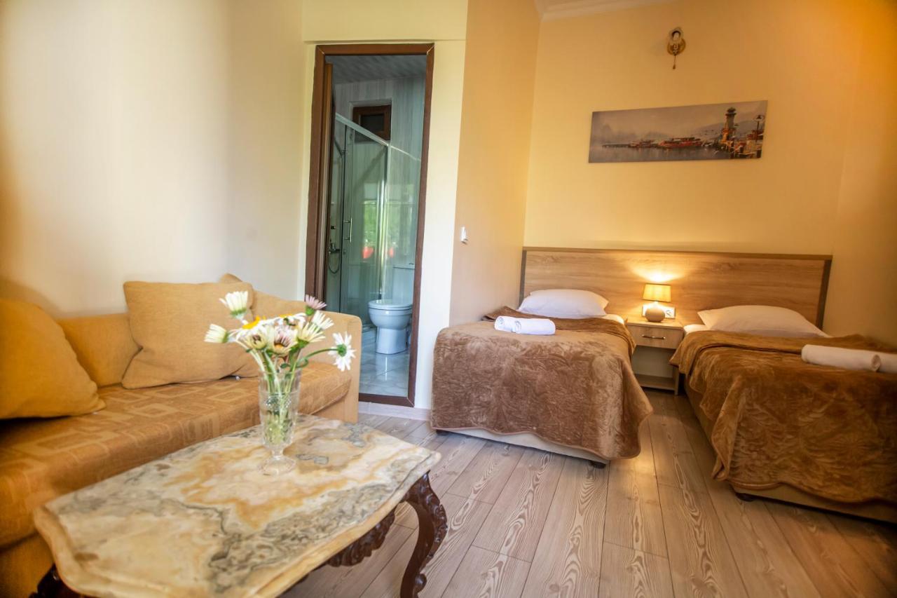 Hotel Chveni Ezo Kobuleti Εξωτερικό φωτογραφία